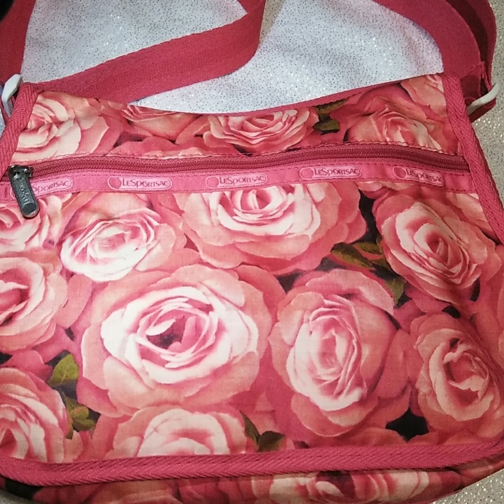 🌹👜 NWOT GORGEOUS ORANGE/RED LESPORTSAC HOBO BAG